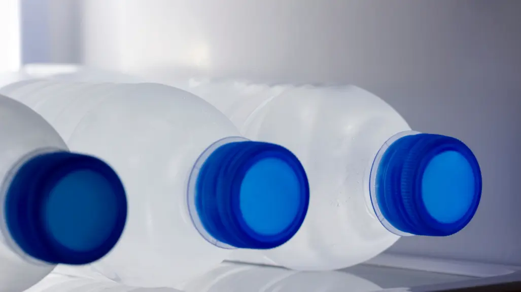 ¿Bebidas frías o calientes para quitarte el calor? Eso dicen los expertos