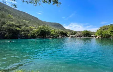 Este es el río que se forma con agua cristalina que brota de una cueva en la sierra de Tamaulipas