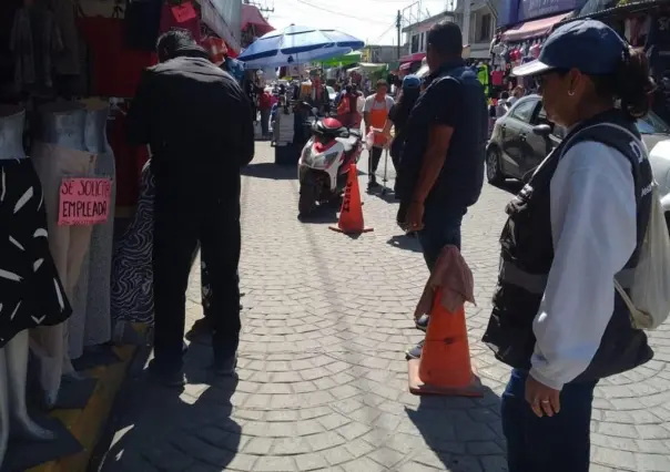 Refuerzan operativos contra el comercio ambulante en zonas clave de Toluca