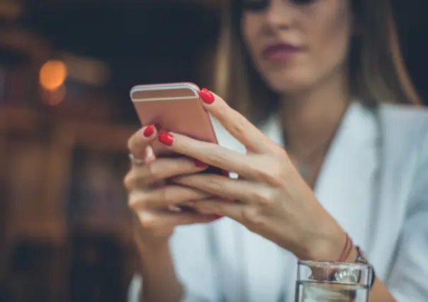 Día de las Madres: Descubre el celular ideal para regalar a mamá en su día, según la IA