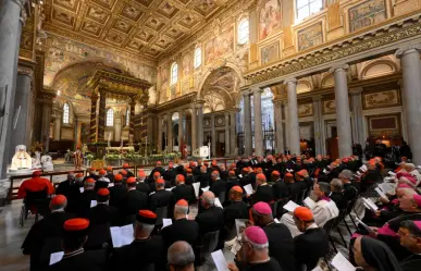 Cardenales fijan fecha para el inicio del cónclave en Roma