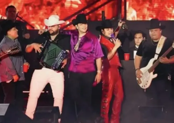Grupo Firme este fue el costoso regalo que Eduin Caz le obsequió a su acordeonista