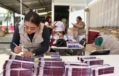 ¿Cuándo será la entrega de tarjetas de la Beca Benito Juárez para estudiantes de CDMX? Esto sabemos