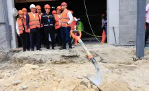 Colocan primera piedra de nuevo Walmart en Guadalupe; te decimos dónde