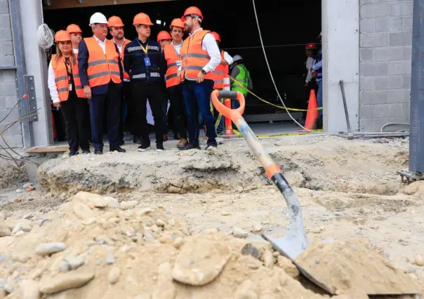 Colocan primera piedra de nuevo Walmart en Guadalupe; te decimos dónde