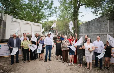 David de la Peña  da banderazo de pavimentación con concreto hidráulico en El Álamo