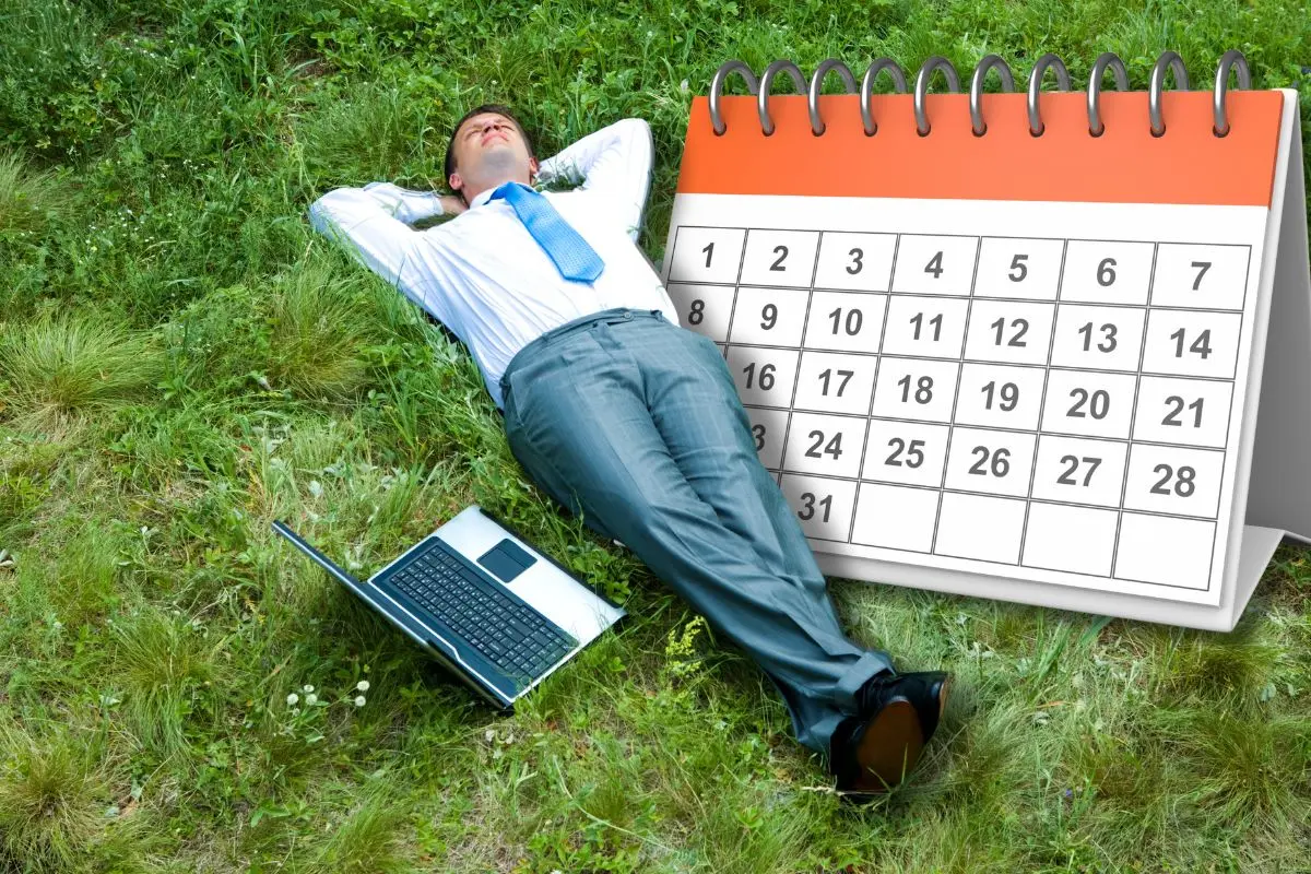 Qué días son de descanso según las autoridades escolares / Foto: Composición de Canva