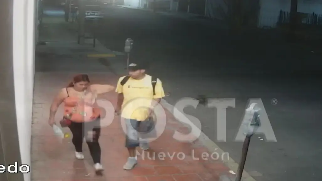 Graffitero daña propiedad en el centro de Monterrey