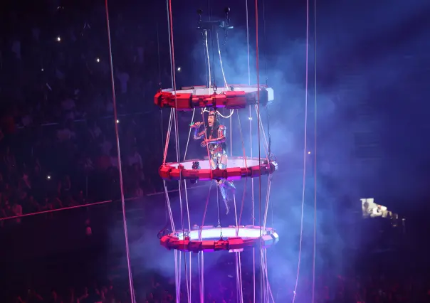 Katy Perry lleva al público de Monterrey por un viaje fuera de este mundo