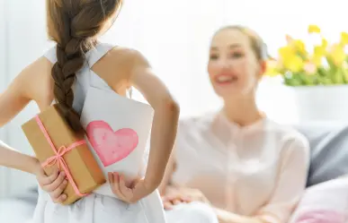 Los 5 mejores regalos para darle a tu mamá este Día de las Madres, según la IA