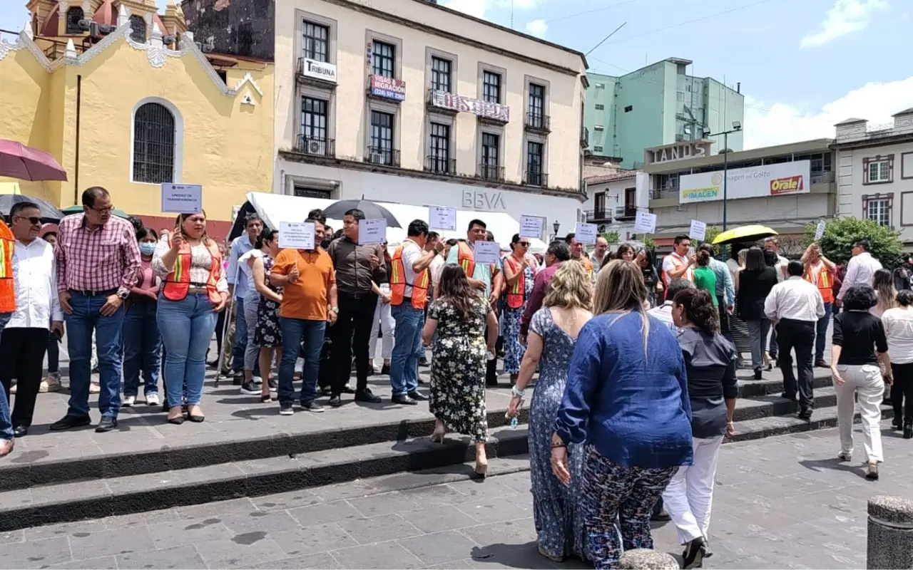 Ciudadanos durante simulacro en Veracruz. Foto: Rosalinda Morales