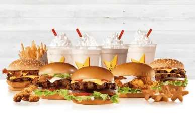 Carls Jr. celebra el día del niño