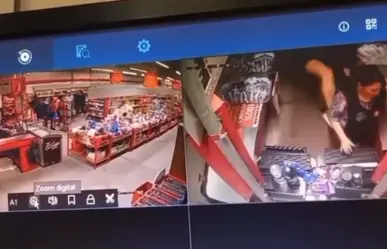 Mujeres roban y golpean a trabajadores de tienda en Ecatepec; momento quedó grabado