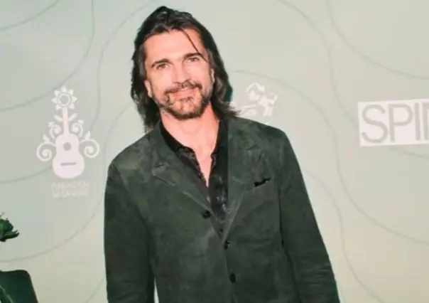 Juanes sorprende en el metro de Medellin vestido de oso ¿cuál fue el motivo?