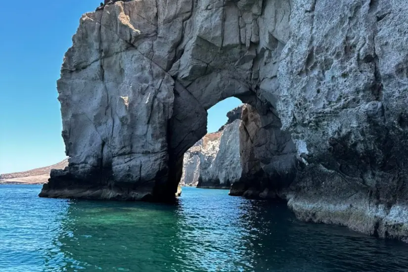 Arco de Isla Espíriu Santo. Foto: California Tours GDL / Facebook