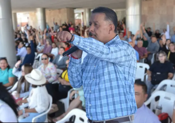 Burócratas de Baja California Sur retomarán labores tras acuerdo de aumento salarial