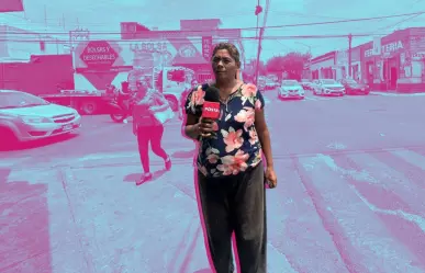 Recorriendo caminos por su hijo, mujer recolecta latas y plásticos para solventarse