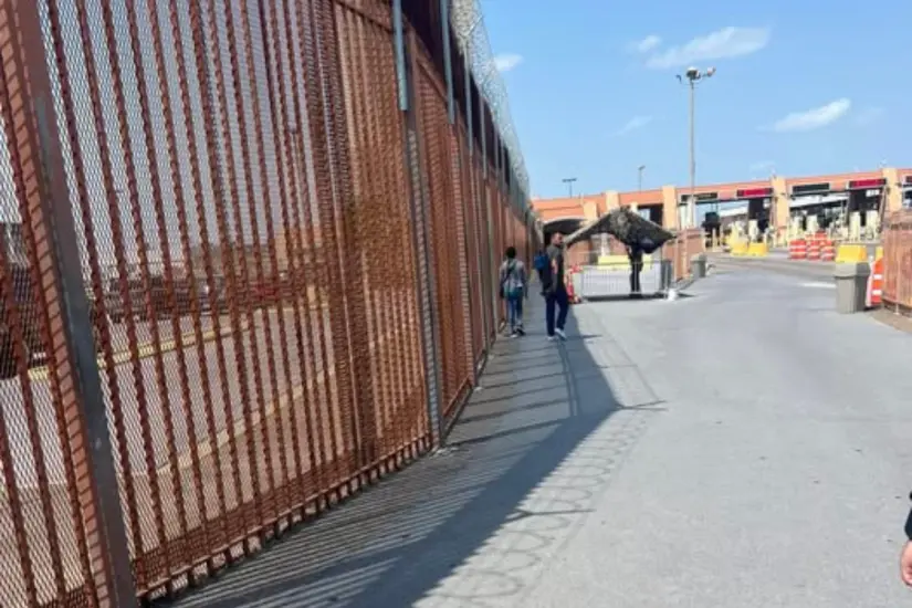 Poca fila peatonal en el puente Hidalgo | Foto: FB