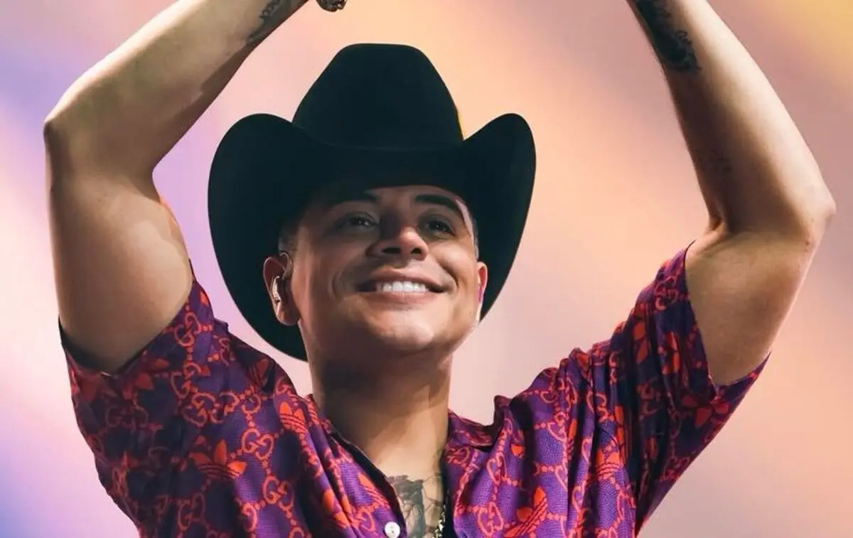 Grupo Firme: el día que Eduin Caz se vistió de trans por este motivo Foto: IG Grupo Firme