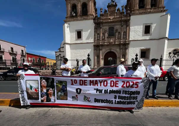 Cientos de duranguenses marchan por la ciudad este Día del Trabajo