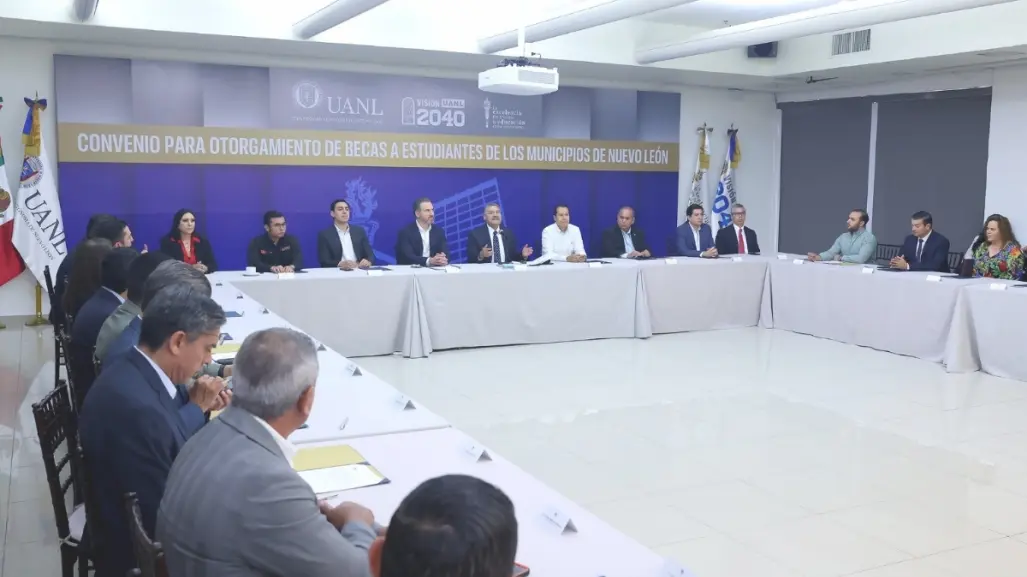 UANL y 27 municipios suman fuerzas para becar a jóvenes neoloneses