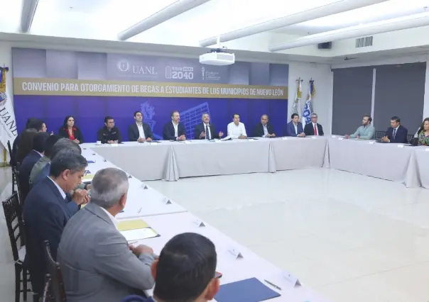 UANL y 27 municipios suman fuerzas para becar a jóvenes neoloneses