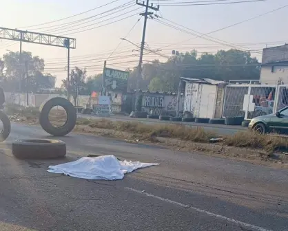 Muere atropellado en la Texcoco-Lechería; conductor se da a la fuga
