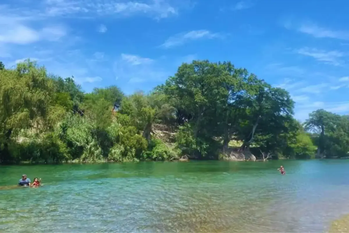 El balneario conocido como la Granja, forma parte del río Purificación, cerca de los límites de municipios entre Hidalgo y Padilla. Foto: Carlos García