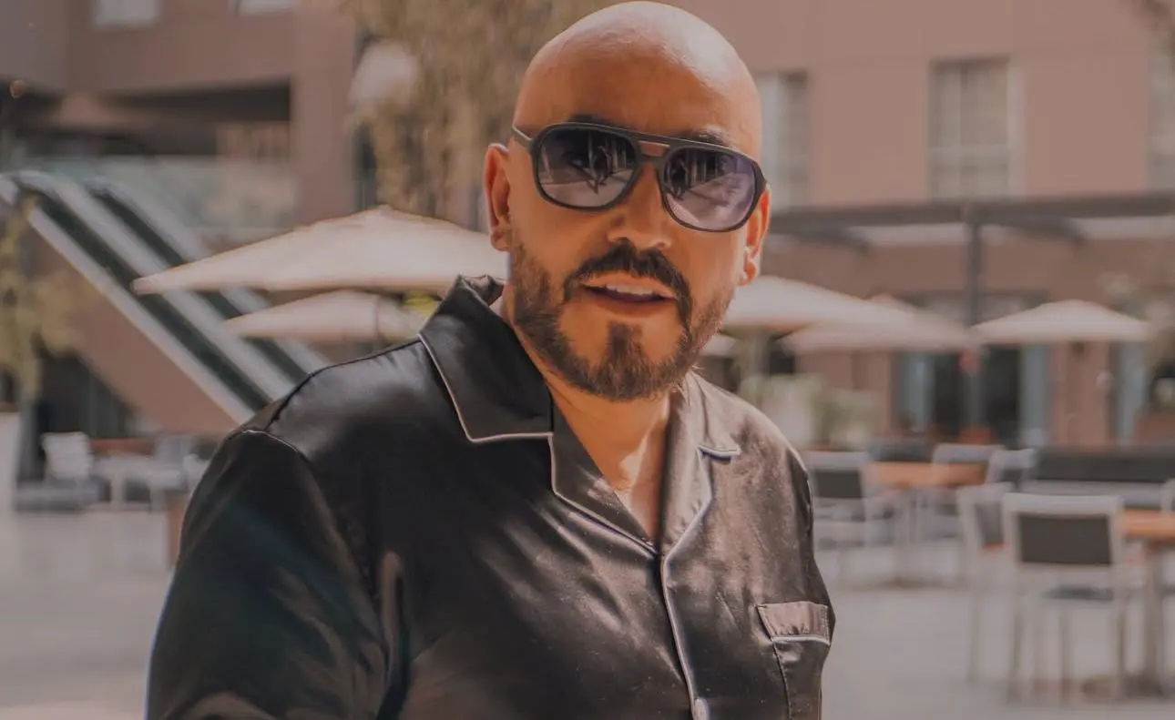 Lupillo Rivera estrena romancé con famosa actriz dominicana Foto: @lupillorivera