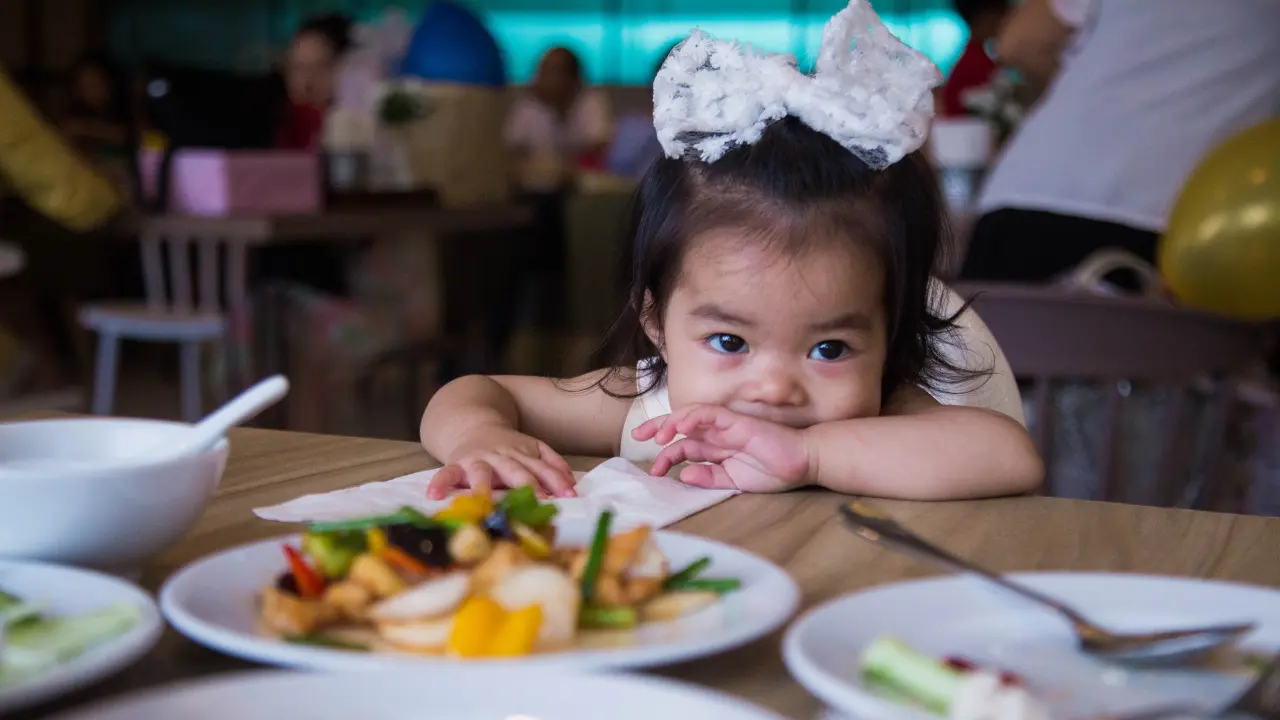 Este 1 de mayo existen diversas opciones para ir a un restaurante o negocio de comida en Durango. Foto: Canva