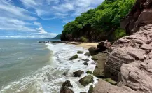 Conoce esta playa en Nayarit que tiene cortinas de agua, un espectáculo natural imperdible