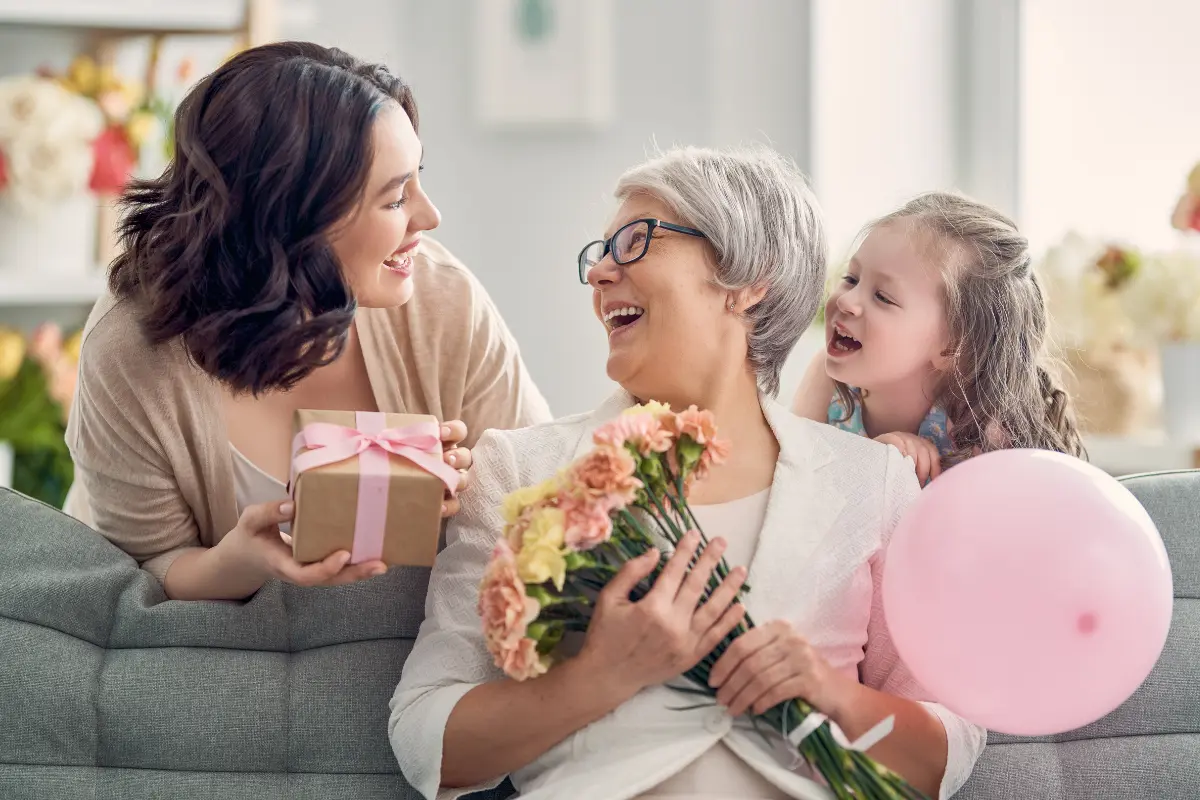 Las flores son uno de los regalos que nunca pasan de moda para el Día de las Madres. Foto: Canva