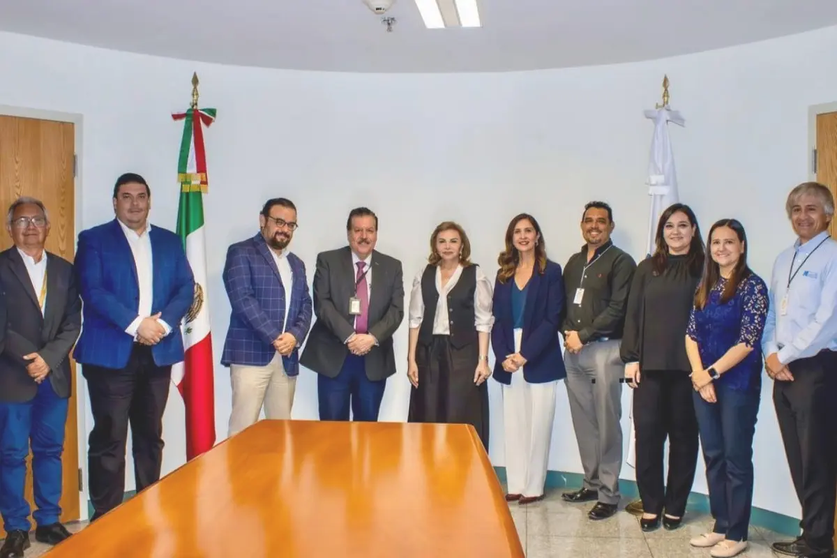 La reunión fue encabezada por María Teresa Herrera Tello, Contralora General de la Contraloría y Transparencia Gubernamental de Nuevo León, y Marisol Martínez González, Secretaria de Fiscalización y Rendición de Cuentas de Coahuila. Foto: Gobierno de Nuevo León