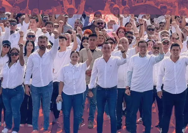 Manuel Guerra reconoce a trabajadores en desfile del 1º de Mayo
