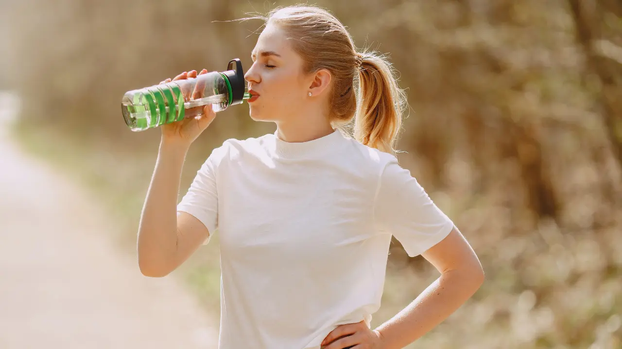 Un golpe de calor puede ser mortal, es mejor tomar precauciones para evitarlo. Foto: Canva.