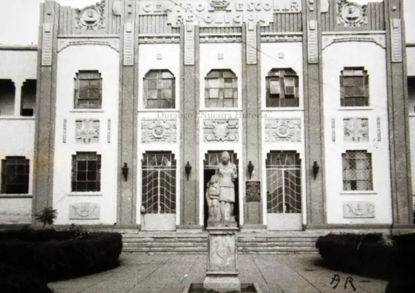 Este edificio Art Déco fue decorado por la primera mujer muralista de Durango