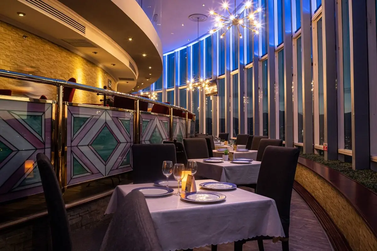 Restaurante giratorio Bellini en CDMX Foto: IG (@belliniwtc)