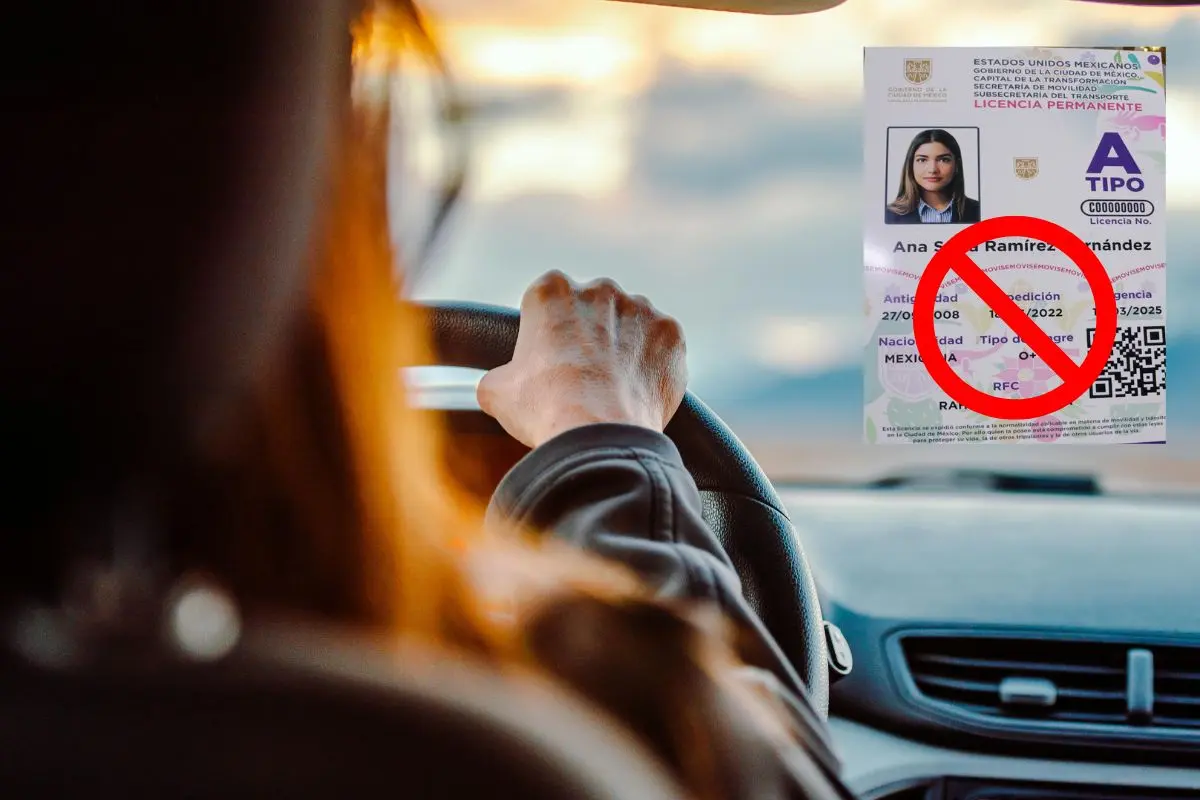De fondo persona conduciendo, licencia de conducir de CDMX, signo de prohibido. Foto: Freepik | @ClaraBrugada | Canva