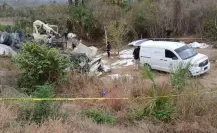 Muere abuelito durante rapiña de azúcar tras volcadura de tráiler en Tamaulipas