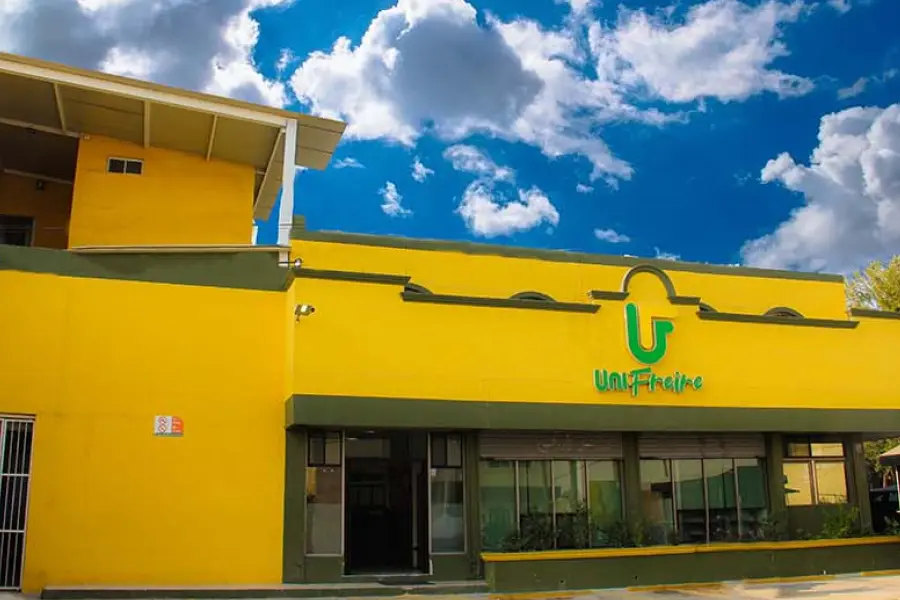 Viral: reportan a UNIFREIRE en Saltillo por impartir carreras sin validez oficial