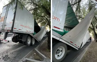 Se parte caja de tráiler en Zaragoza y afecta la vialidad hacia el EdoMex