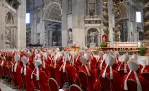 El Vaticano recibe a los 133 cardenales electores en el Cónclave