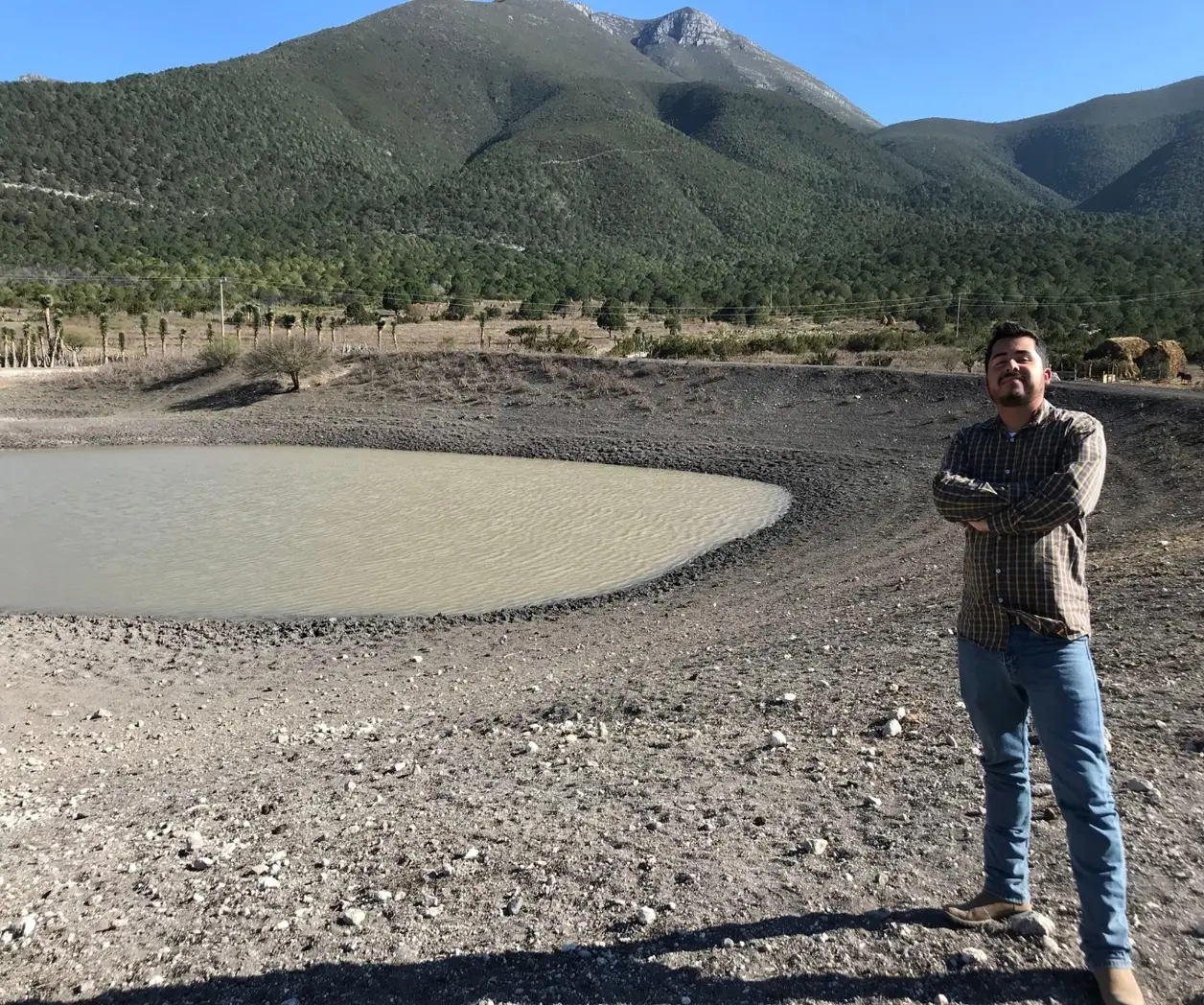 Afortunadamente el talento literario de los tamaulipecos no es cosa del pasado, y prueba de ello es este joven de Tula, Tamaulipas. Foto: Daniel Espinoza.