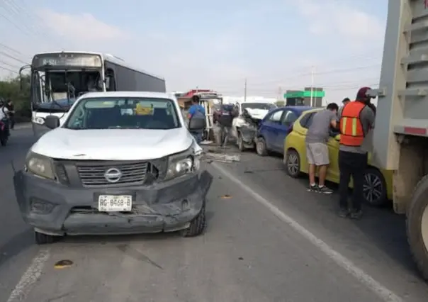 Choques en la carretera Miguel Alemán dejan al menos 30 heridos