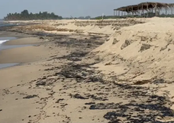 Derrame de petróleo afecta las costas de Paraíso en Tabasco