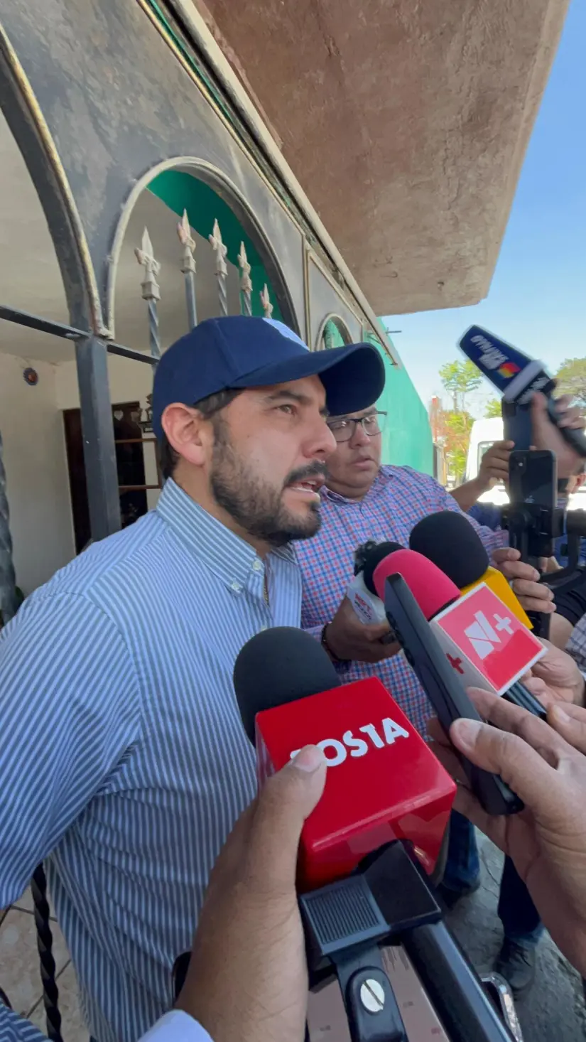 Entrevista con Antonio Nerio respecto al avance del  tren Saltillo-Nuevo Laredo / Foto: Marco Juárez 