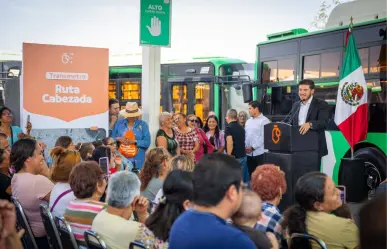 Samuel García inicia operaciones de 21 unidades transmetro en Monterrey 
