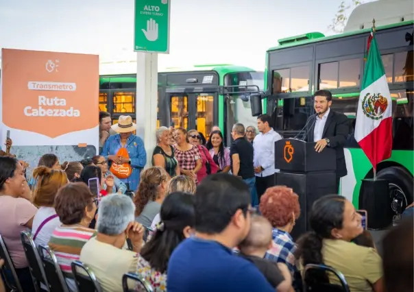 Samuel García inicia operaciones de 21 unidades transmetro en Monterrey 