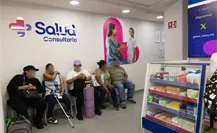 ¡Consultas médicas en abonos! Elektra lanza Más Salud, la nueva competencia de Farmacias Similares ¡Consultas médicas en abonos! Elektra lanza Más Salud, la nueva competencia de Farmacias Similares