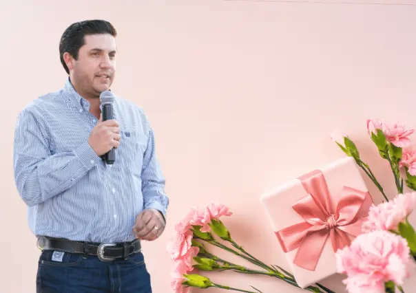 Raúl Cantú prepara en Salinas Victoria festejo por Día de las Madres con música, rifas y mucha alegría